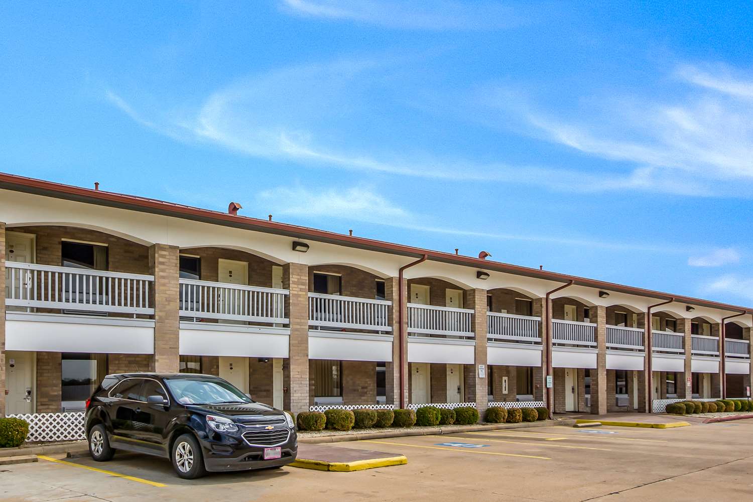 Americas Best Value Inn Columbus, TX 38/41