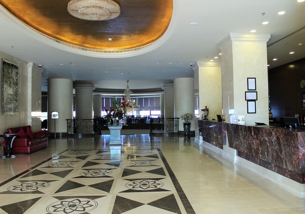 GOLDEN TULIP JIYEH MARINA RESORT 5/50