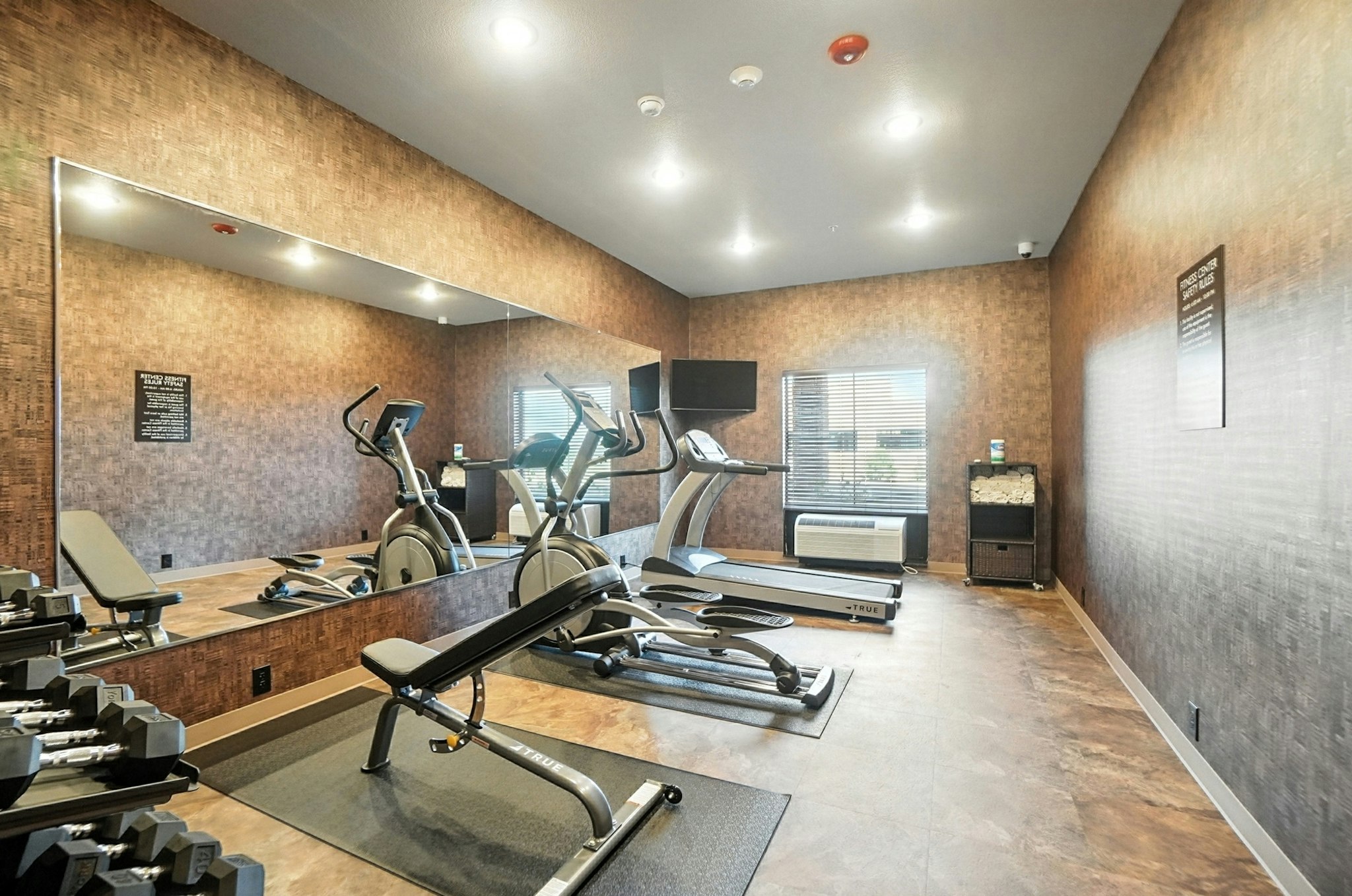 Cobblestone Hotel & Suites-Bellefontaine 22/50