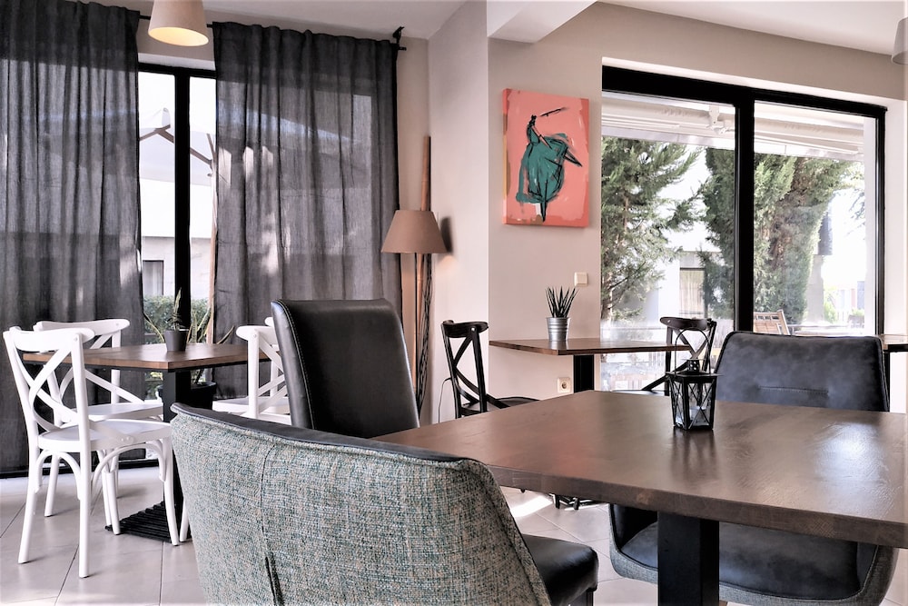 New Line Village Apartments 40/50