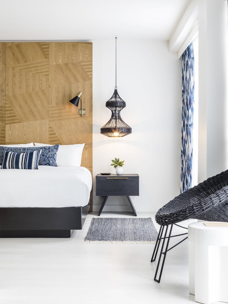 Anglers Hotel Miami Beach 34/78