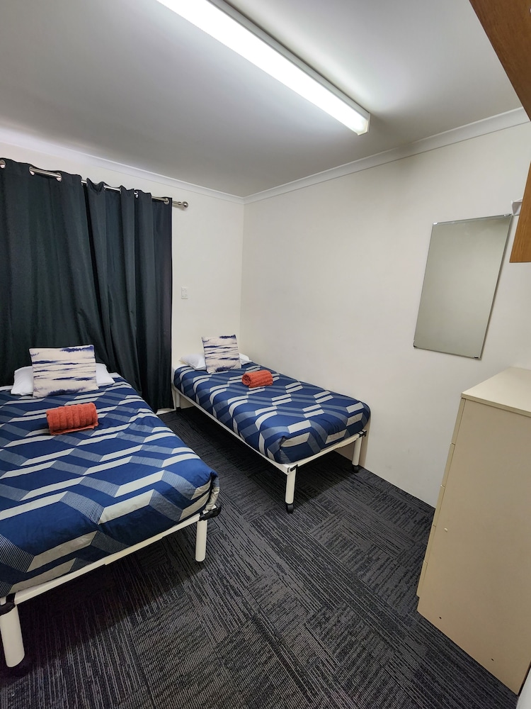 Perth City Apartment Hotel 12/46