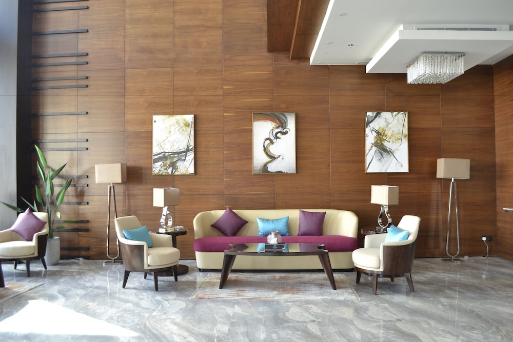 Velvet Hotel 35/54