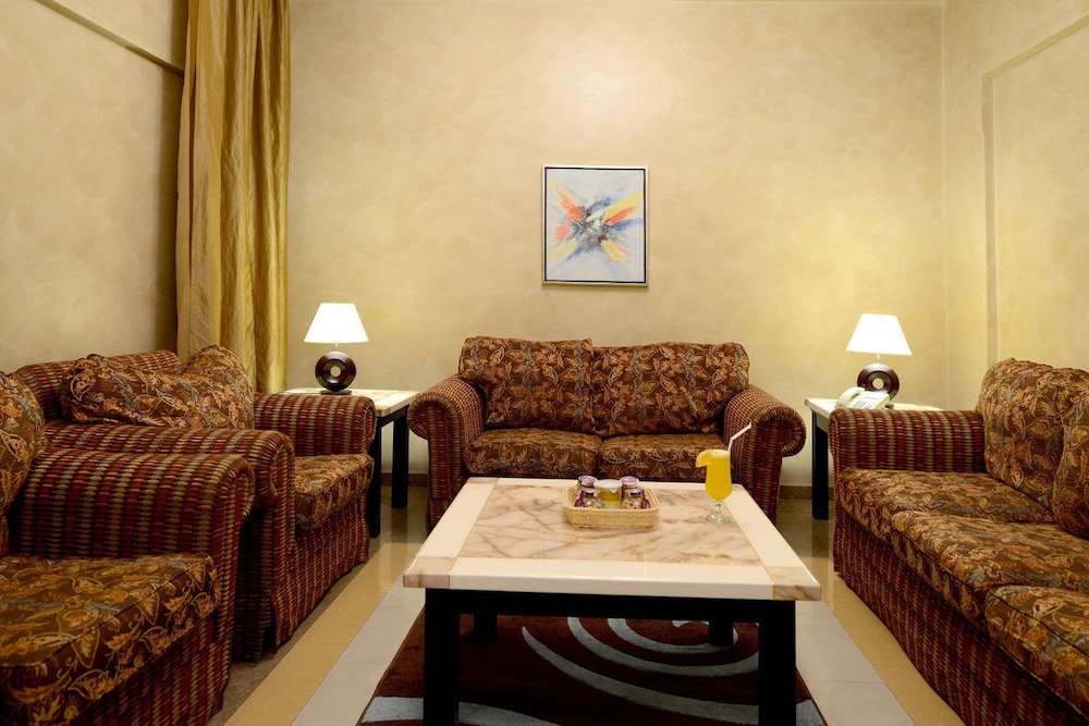 Boudl Al Olaya 35/49