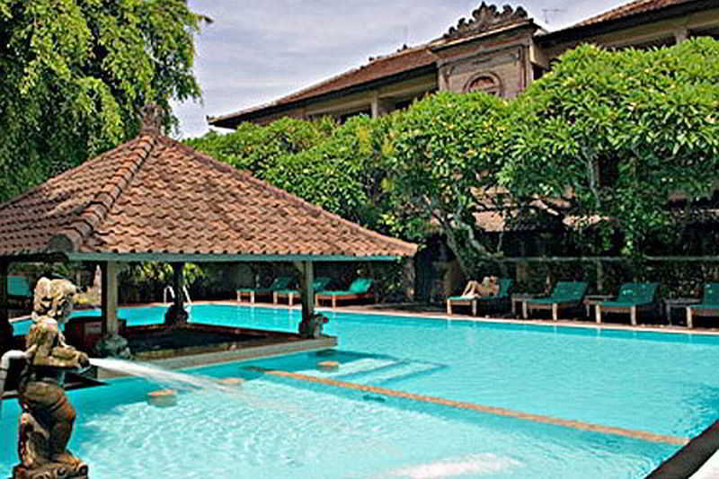 Hotel Puri Bambu 37/39