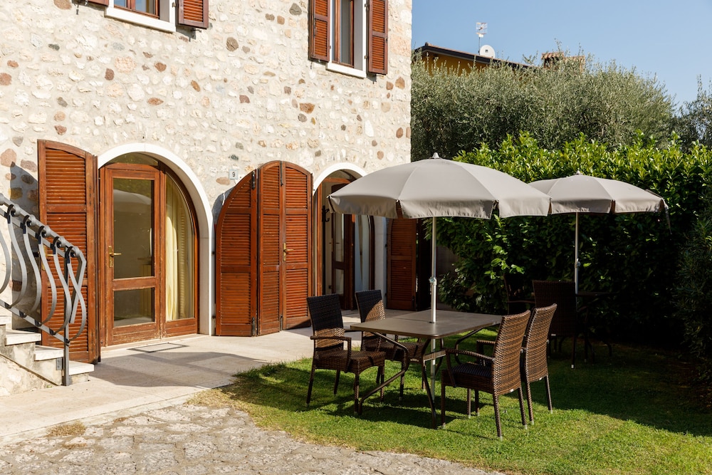 Residence Rustico 4/50