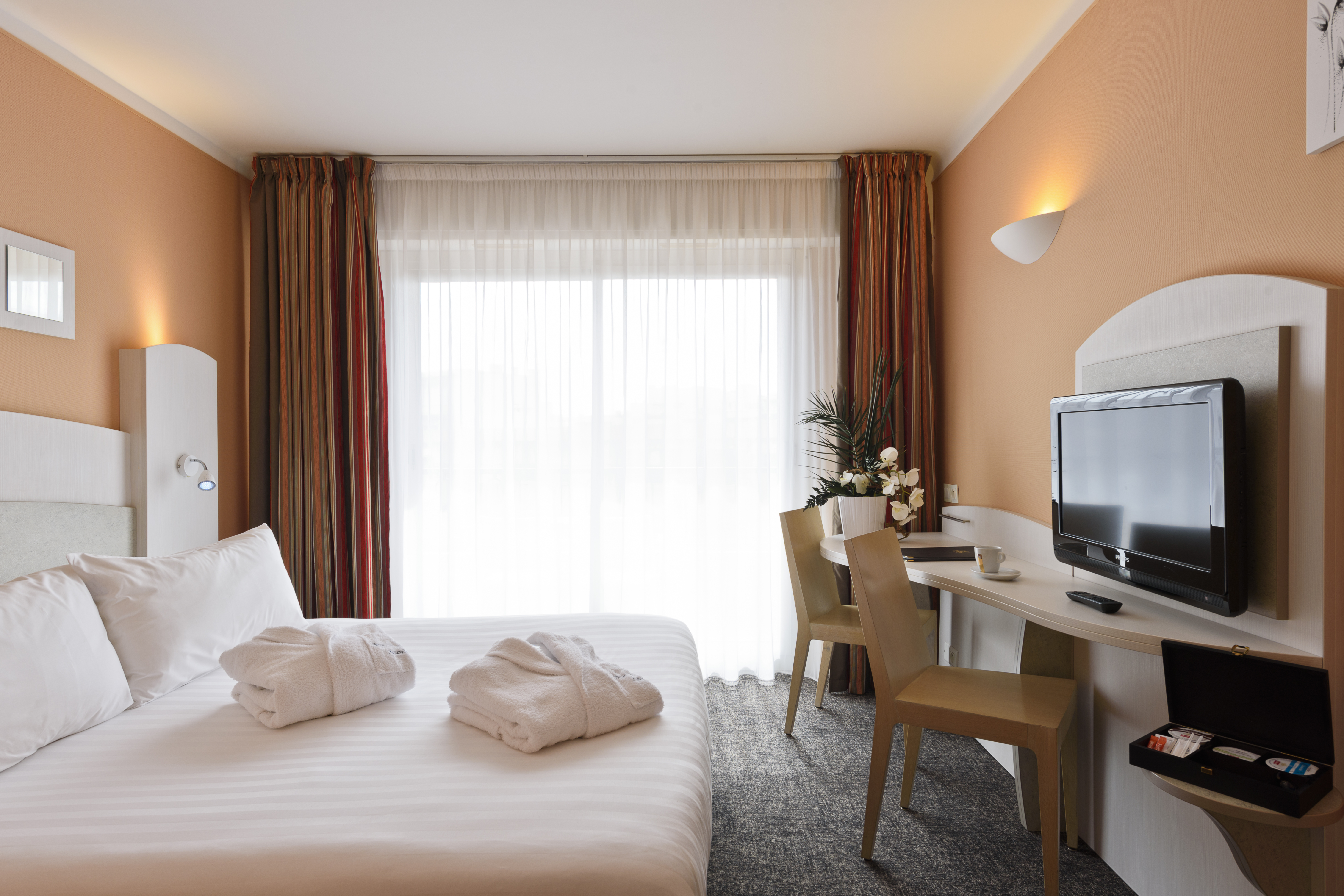 Room at Best Western Astoria, ANTIBES