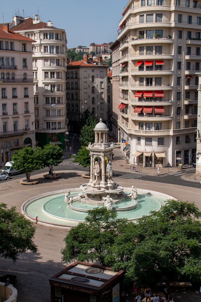 Mercure Lyon Centre Beaux Arts 55/60