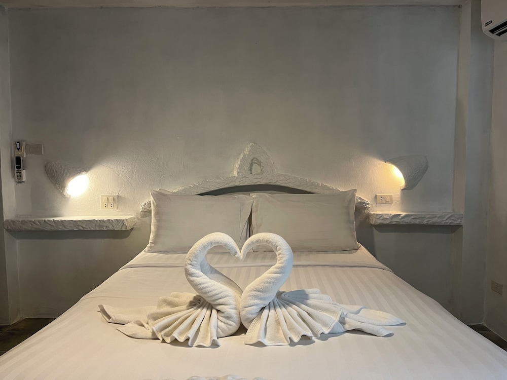 Harrys Steakhouse & Beach Hotel 33/50