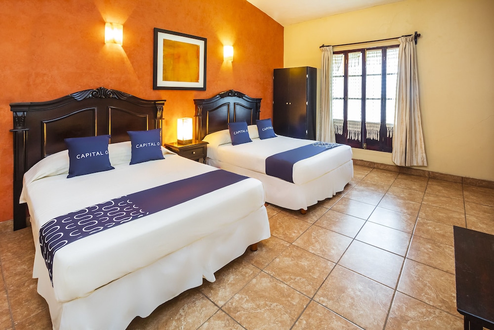 Hostal El Patio 5/25
