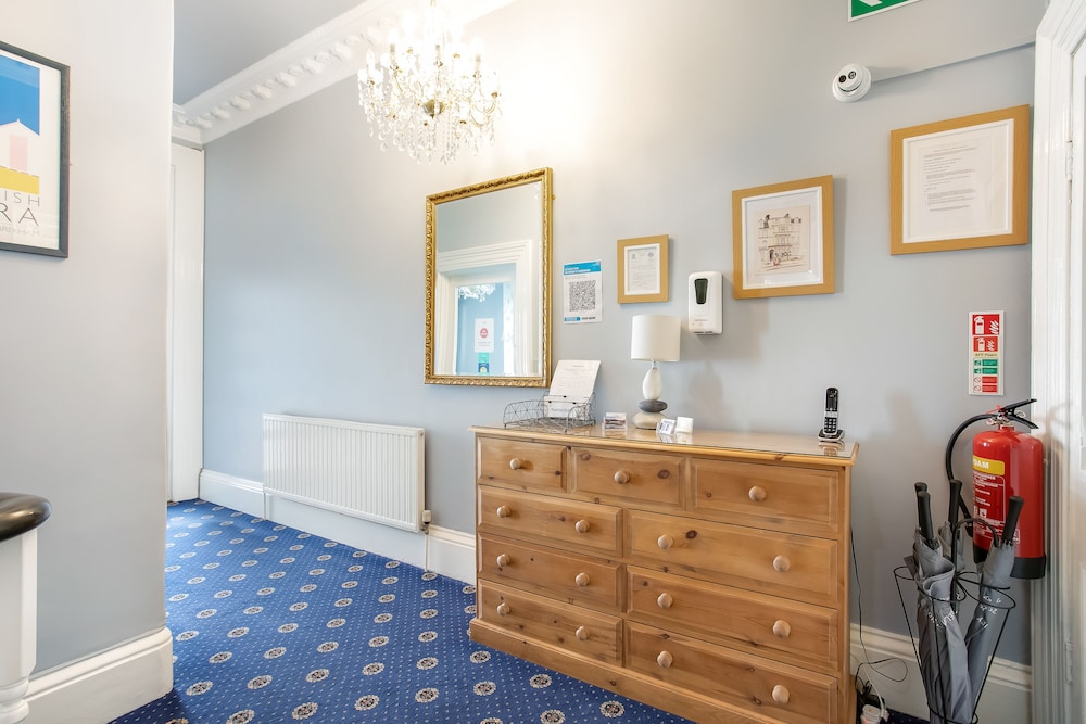 Trelawney Hotel B B Guest House 2/50