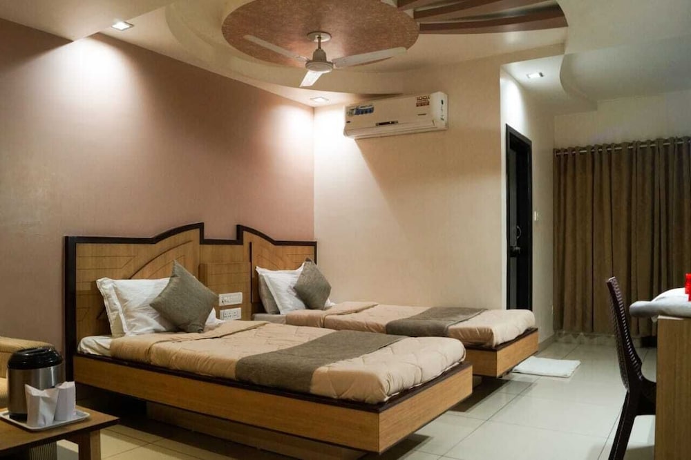 HOTEL AMBASSADOR VADODARA 22/50