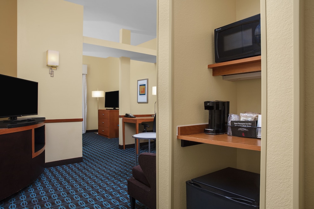 Fairfield Inn & Suites by Marriott Augusta 40/51