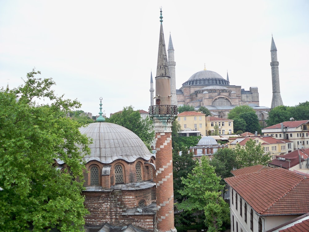 Modern Sultan Hotel 40/49