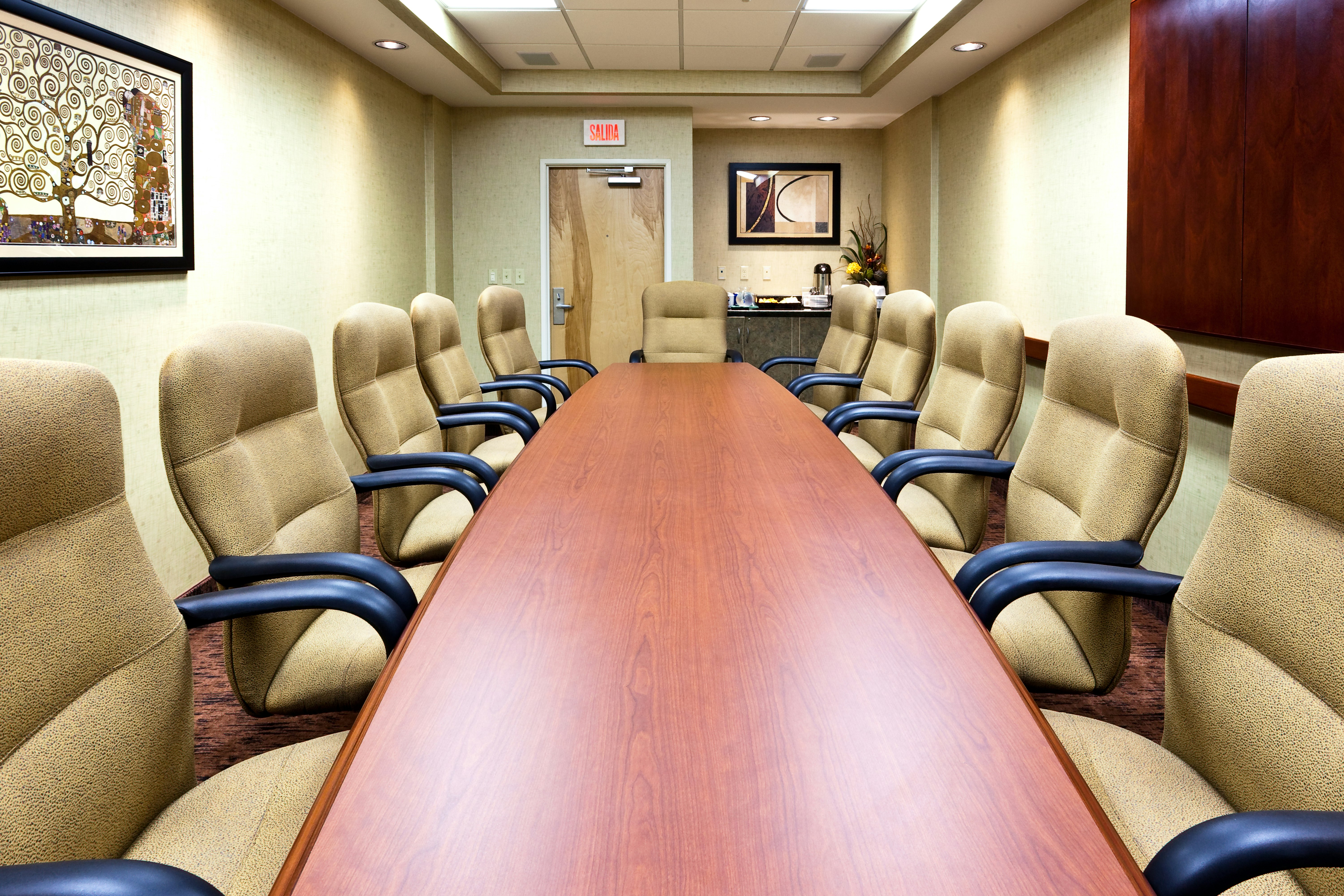 Holiday Inn Express And Suites Monterrey Aeropuerto 69/78