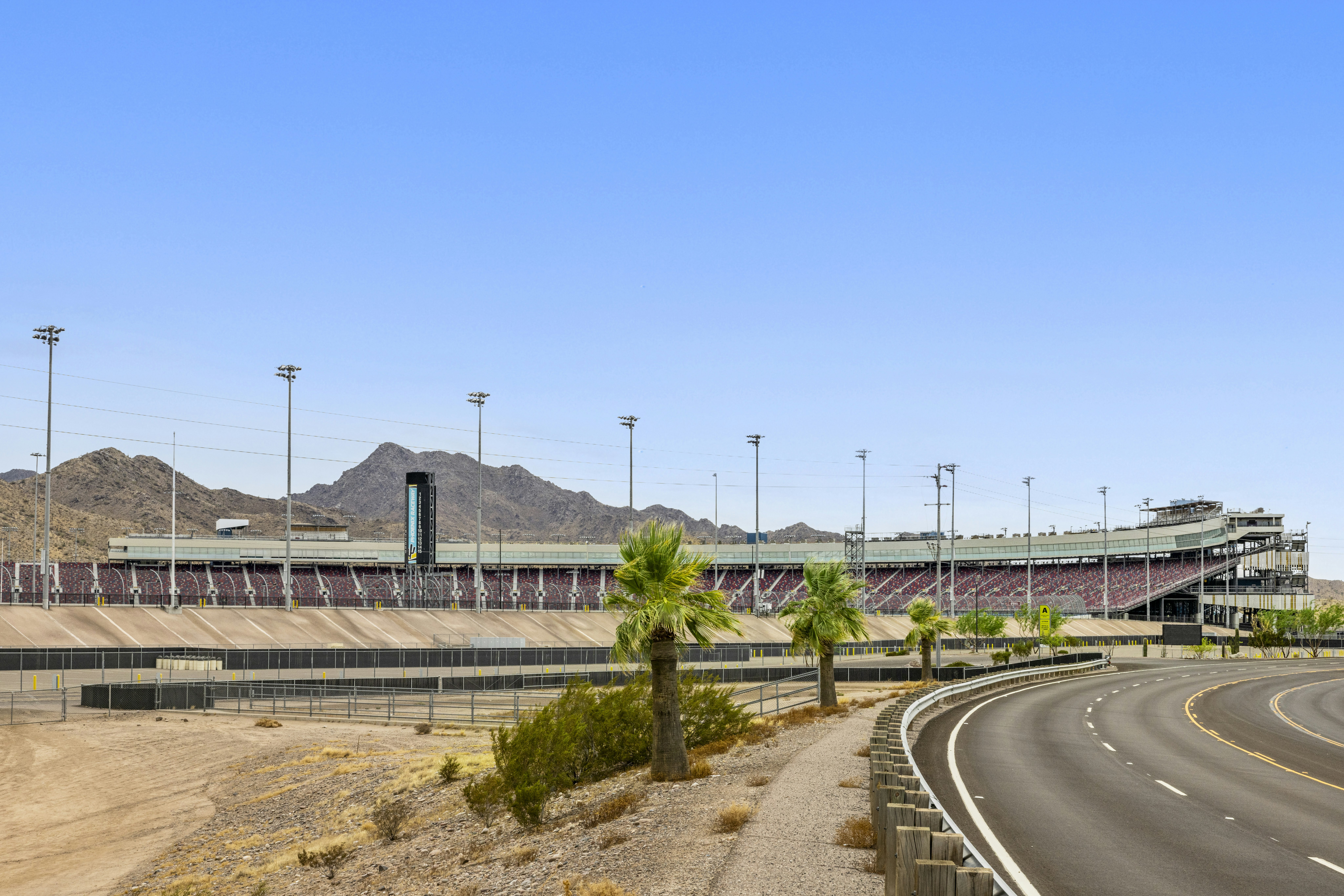 Holiday Inn Express & Suites - Phoenix West - Tolleson an IHG Hotel 45/50