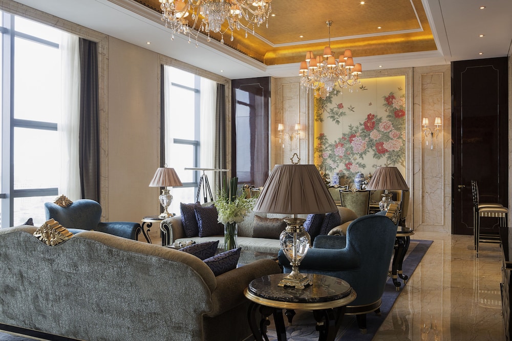 Pullman Weifang 44/78