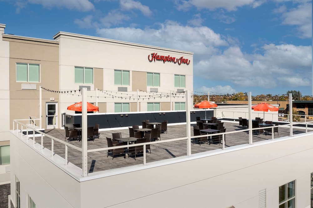Hampton Inn Warroad 1/53