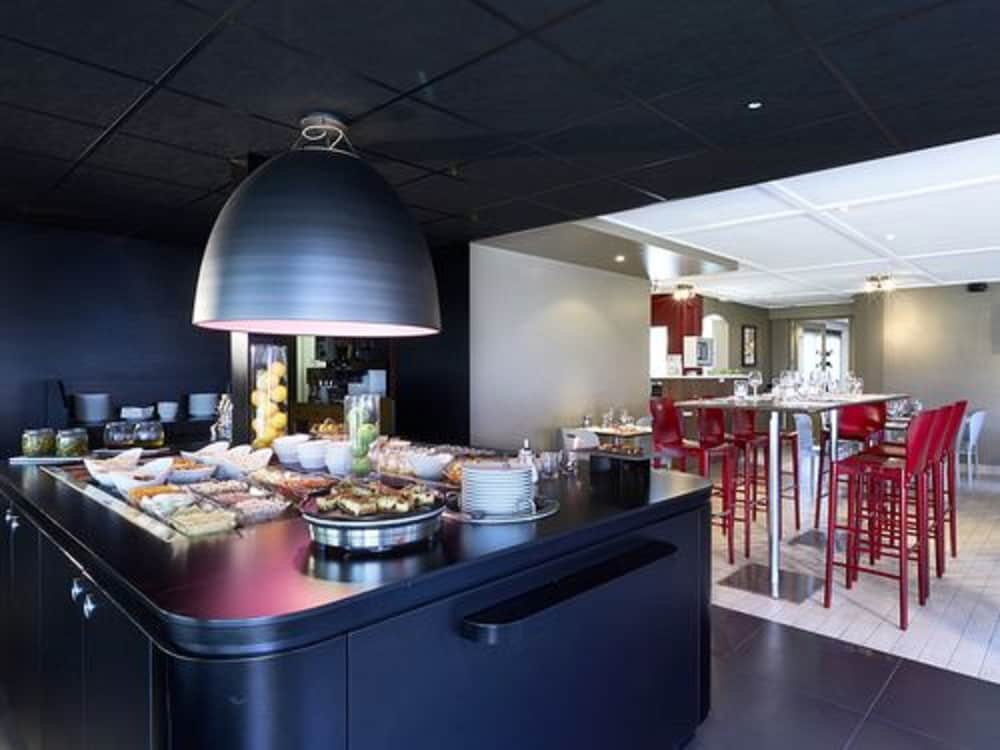 Campanile Paris Ouest Gennevilliers Barbanniers 44/70