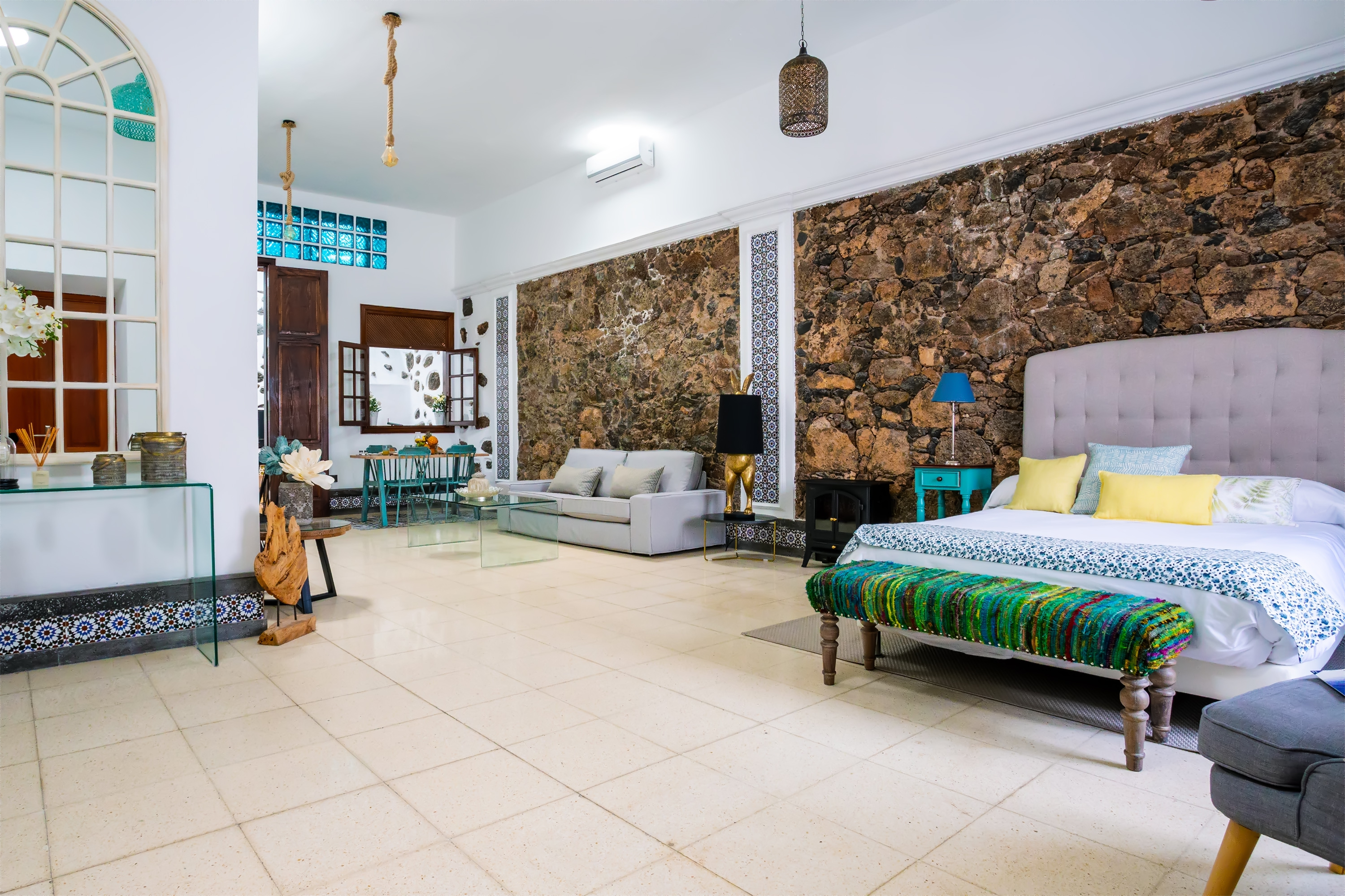 El Charco Suites 11/50