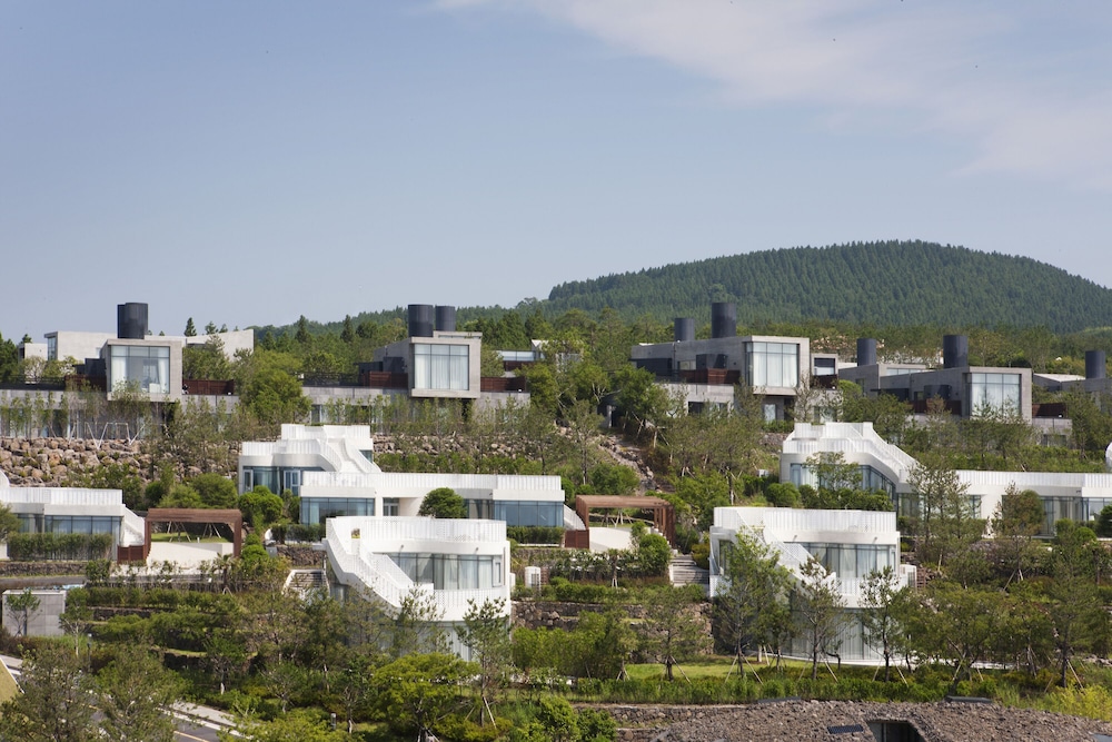 Lotte Resort Jeju Art Villas 47/50