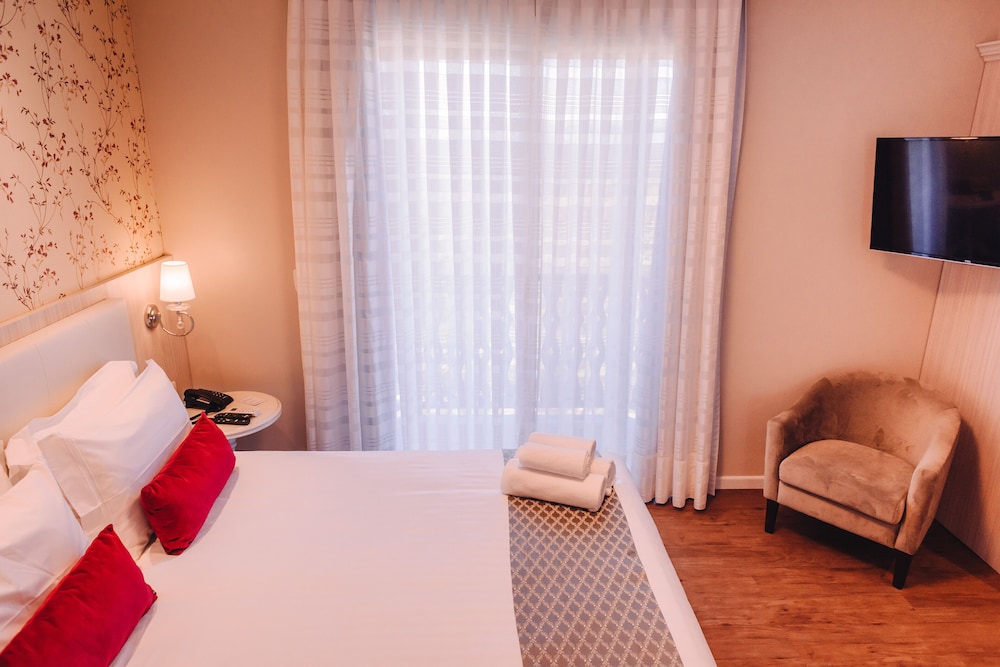 HOTEL JARDINS DA COLINA 41/76
