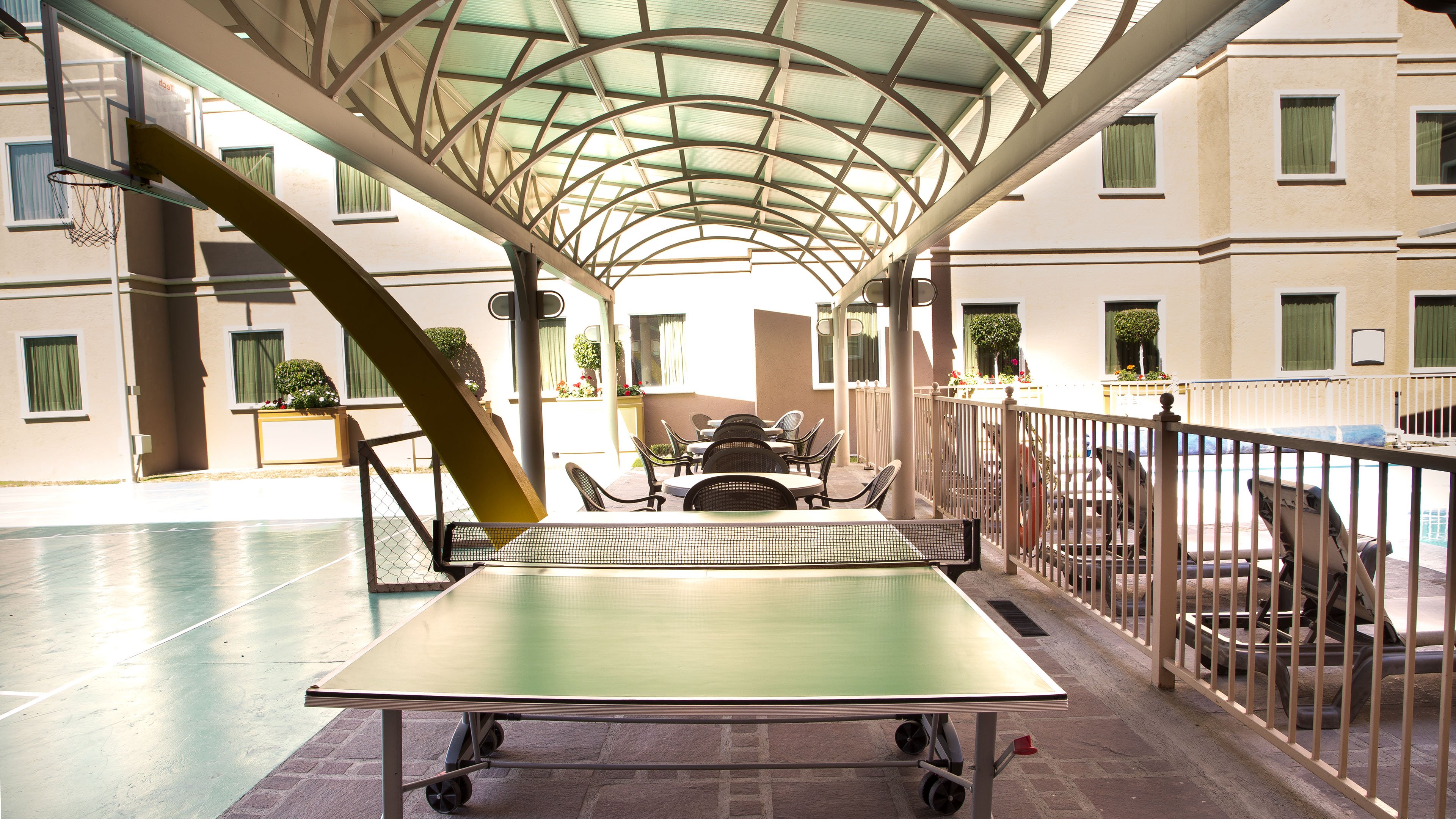 Staybridge Suites Queretaro 73/75