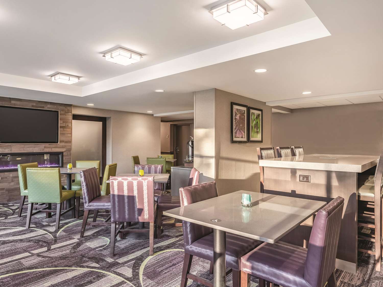 La Quinta Inn & Suites by Wyndham Columbia / Fort Meade 17/27