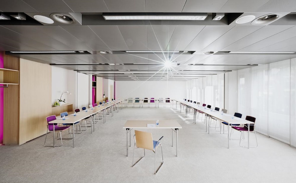 Movenpick Zurich Regensdorf 63/66