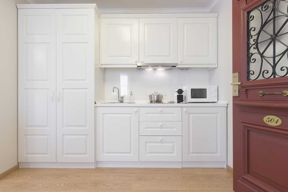 Gatto Perso Luxury Apartments 4/50