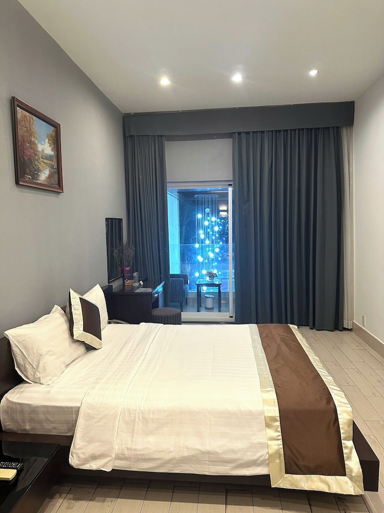 Ngoc Linh Luxury Hotel 23/48