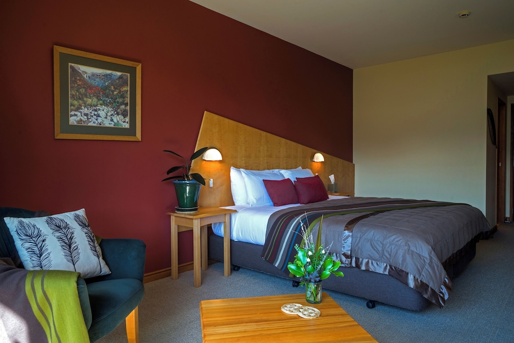 Wilderness Lodge Arthurs Pass 8/43