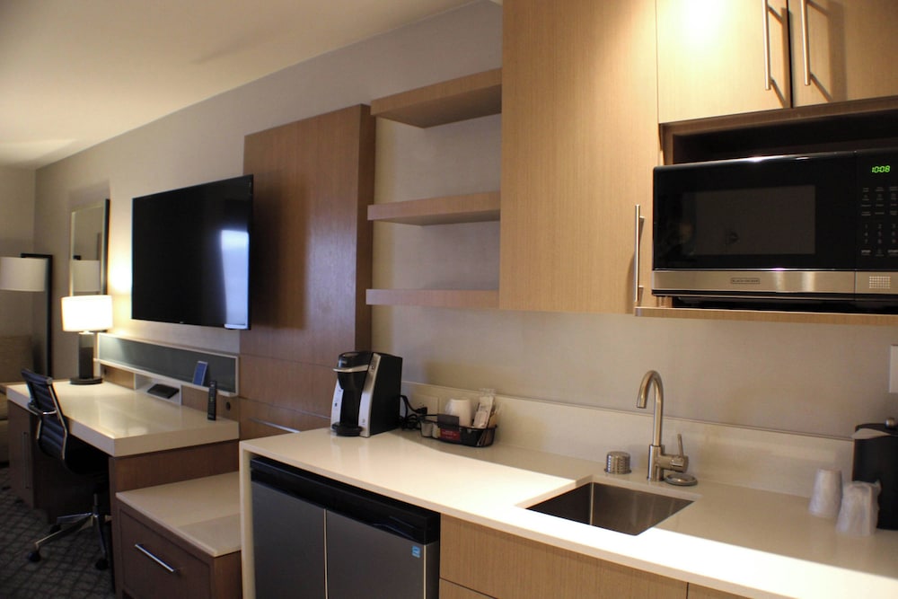 Delta Hotels Seattle Everett 44/44
