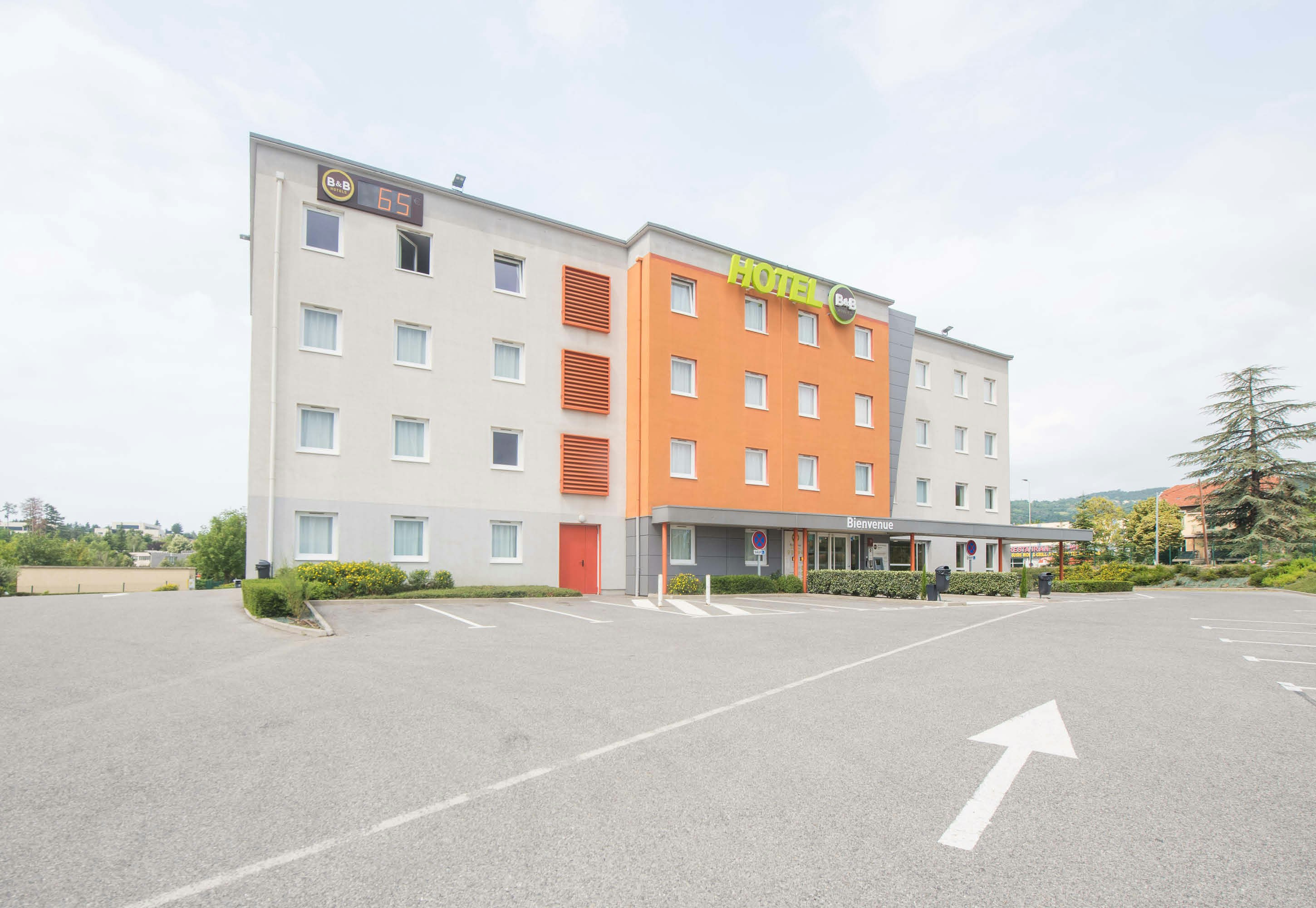 B&B HOTEL Gap 16/17