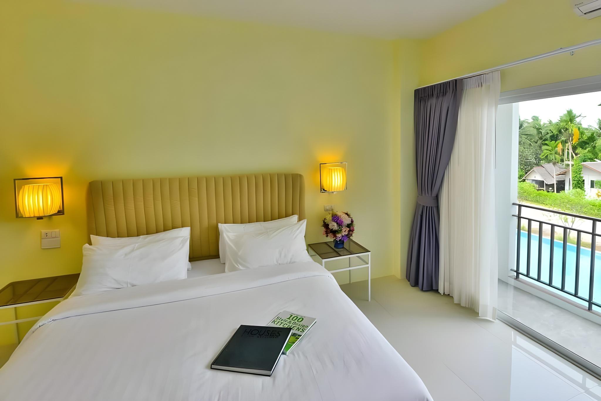 DELUXE, DOUBLE BED