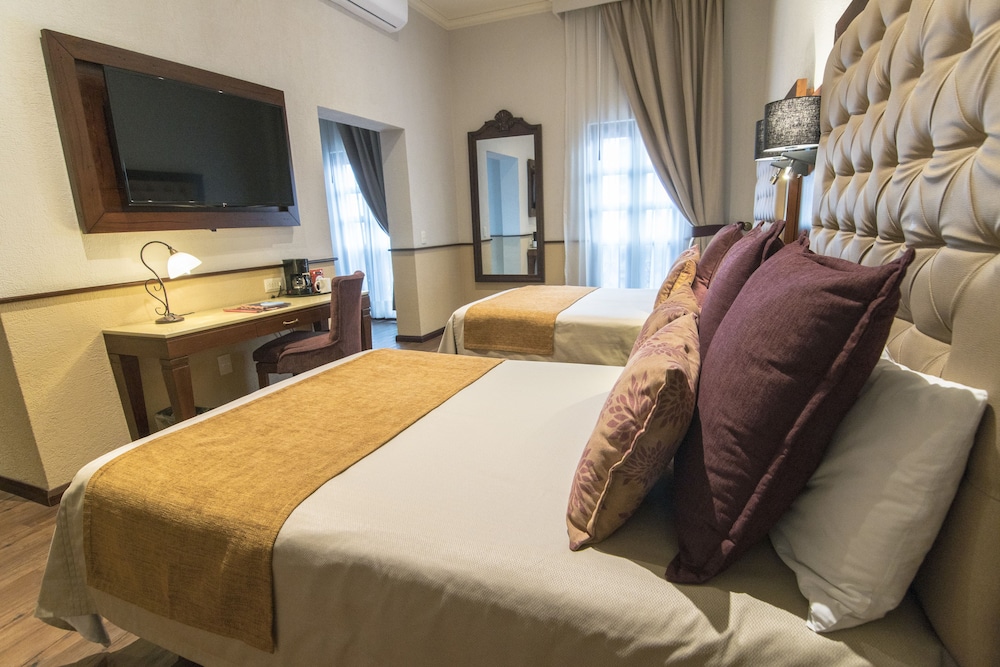 Hotel Morales Historical & Colonial 28/73