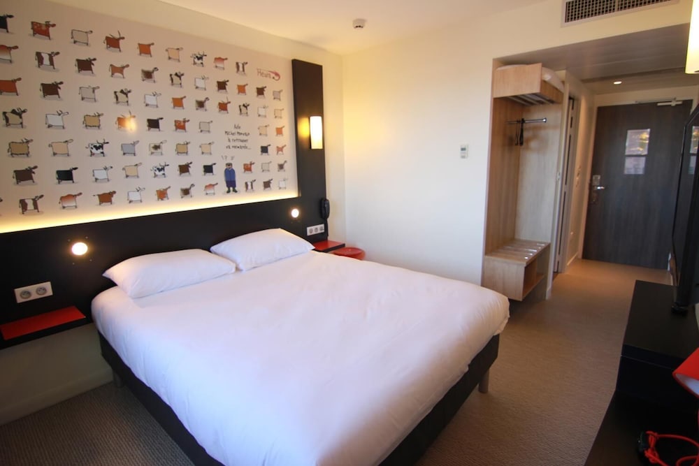 Ibis Styles Flers 6/32