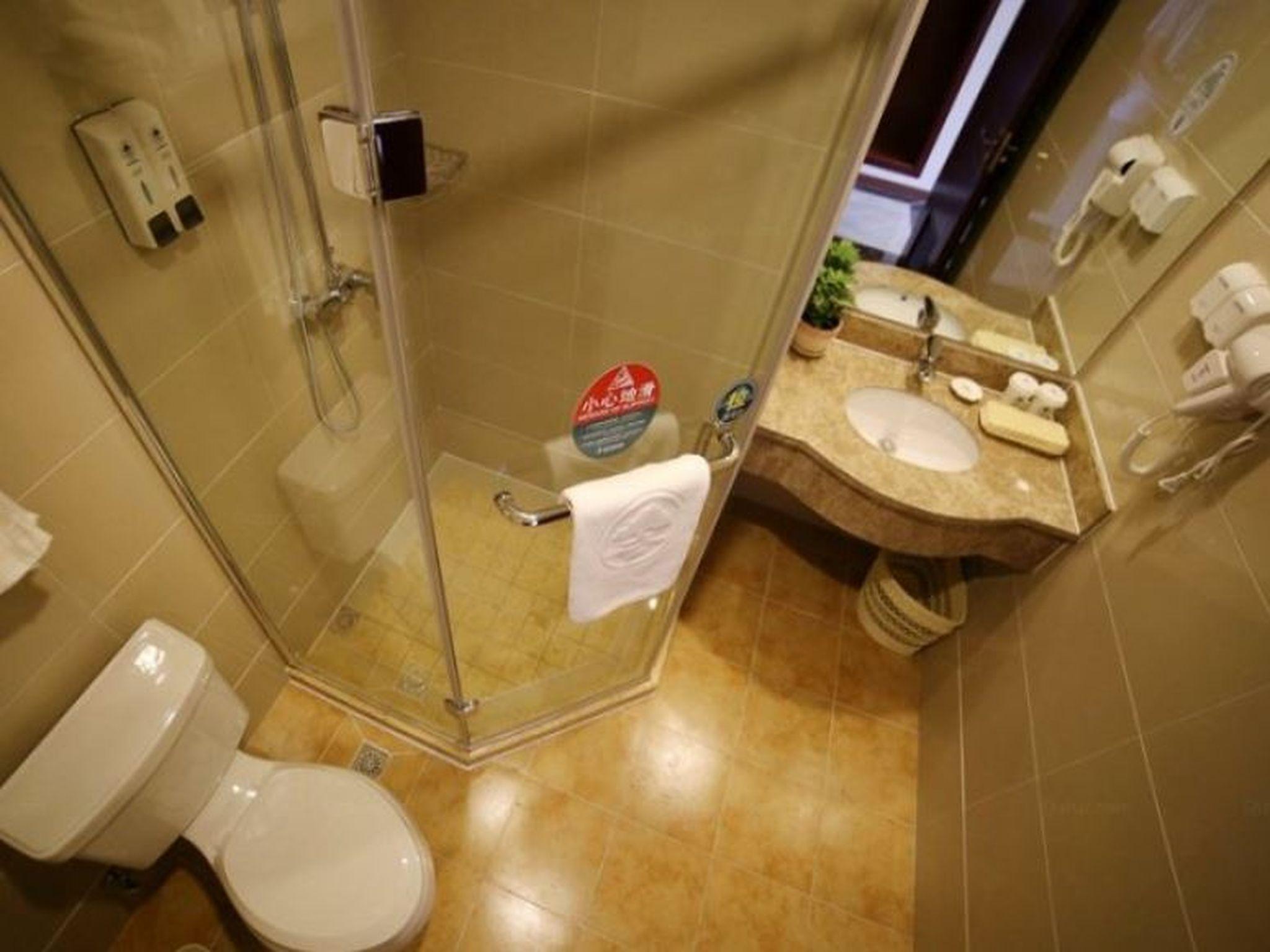 Greentree Inn Suzhou Industrial Zone Yangcheng Lake Weiting Mong Kok Express Hotel 25/26