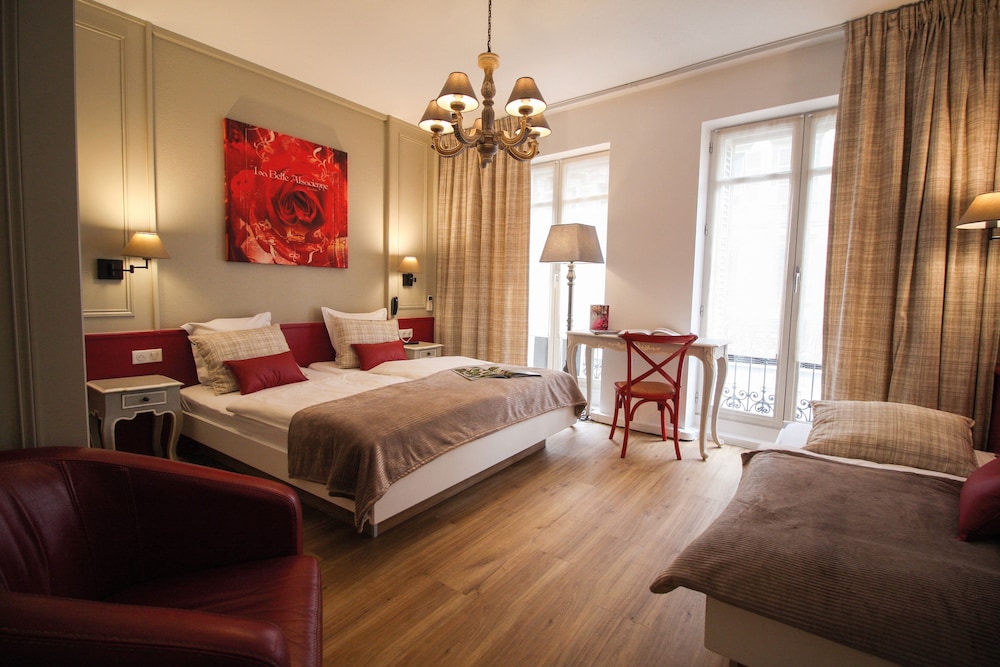 Hotel Roses Ex Hotel Aux Trois Roses 7/70