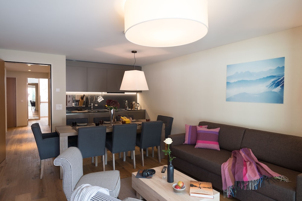 Peaks Place Apartment Hotel And Spa 48/68
