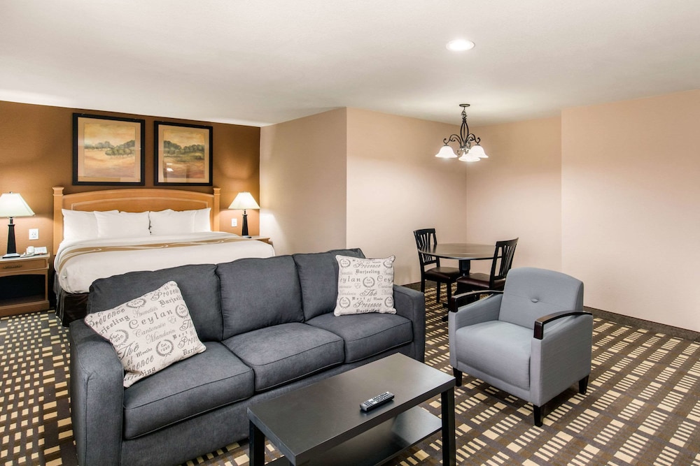 QUALITY INN AND SUITES PLANO EAST RICHARDSON 43/62