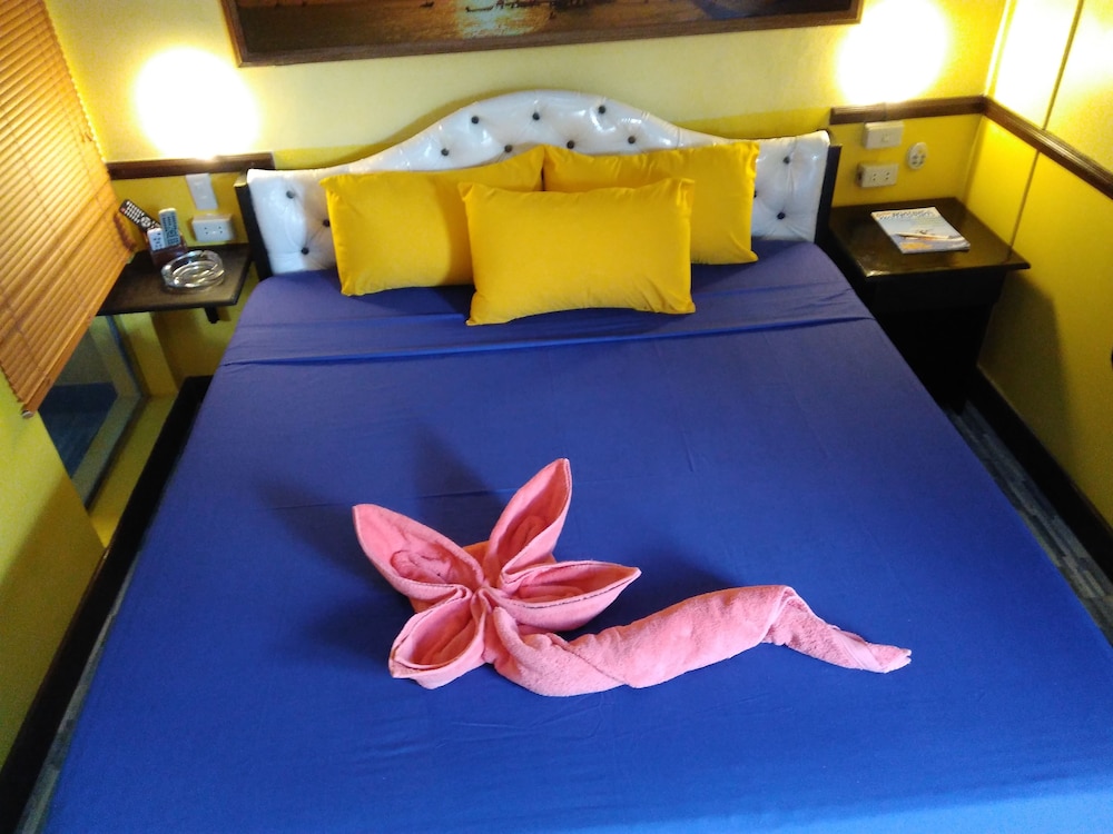 Mango's Beachfront Resort 34/69