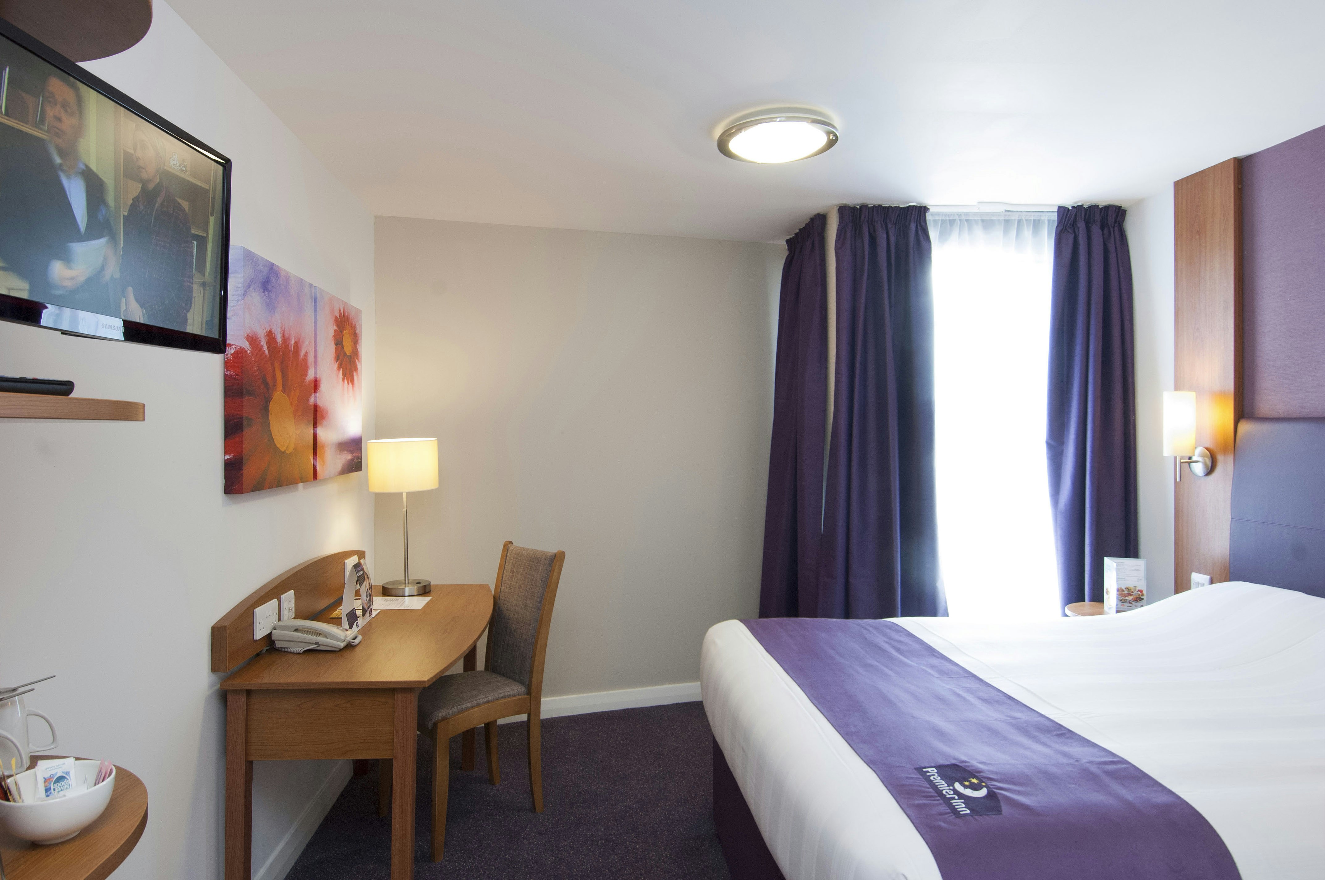 Premier Inn London Southwark (Tate Modern) 6/21