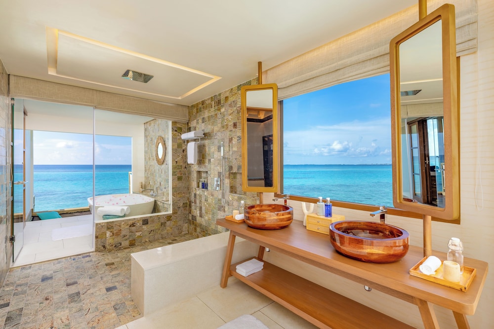 Rah Gili Maldives 58/61