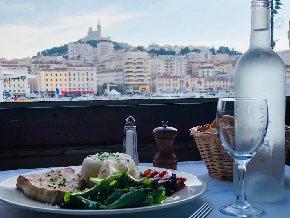 Hotel Bellevue Marseille 47/74