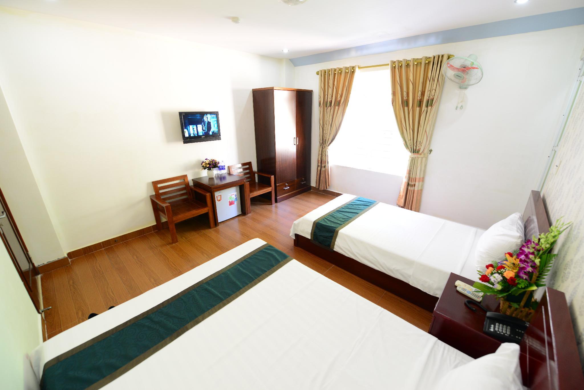 Room, Triple