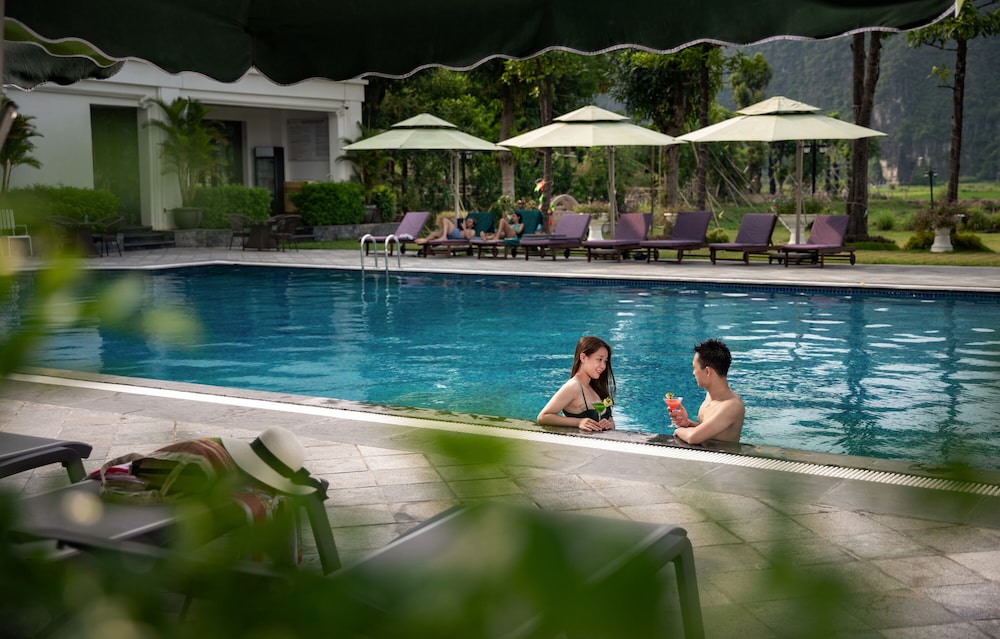 Ninh Binh Hidden Charm Hotel Resort 4/67