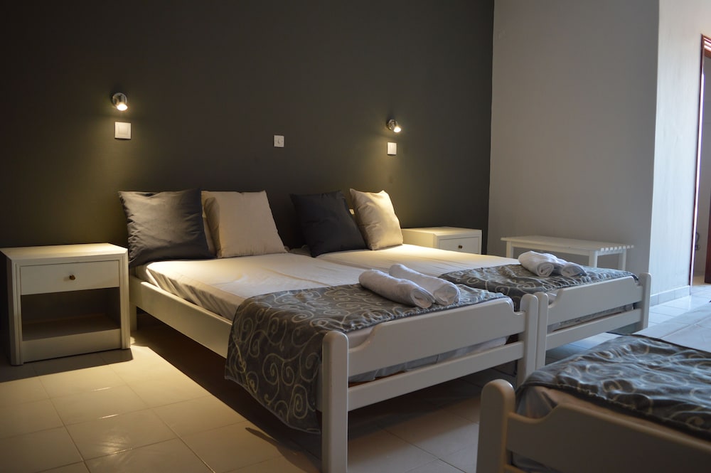 Alkyonides Hotel 12/49