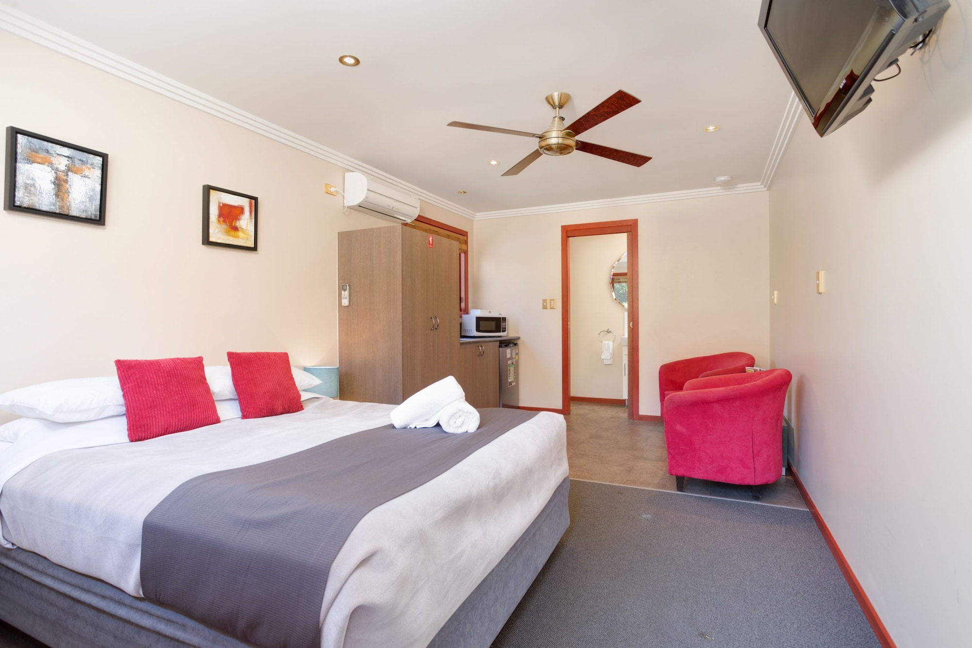 1 BEDROOM, SPA, CHALET