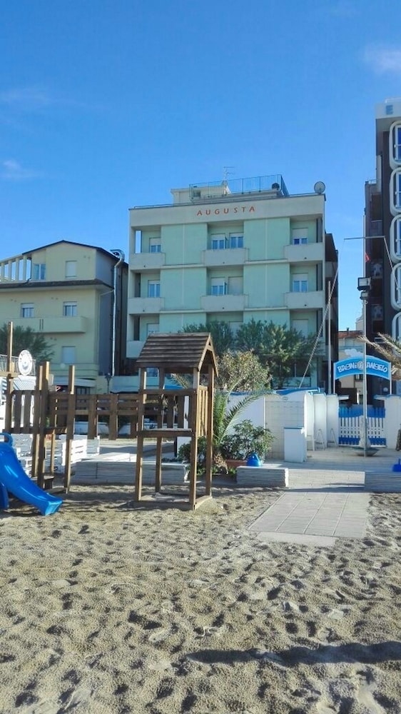 Hotel Augusta 35/43